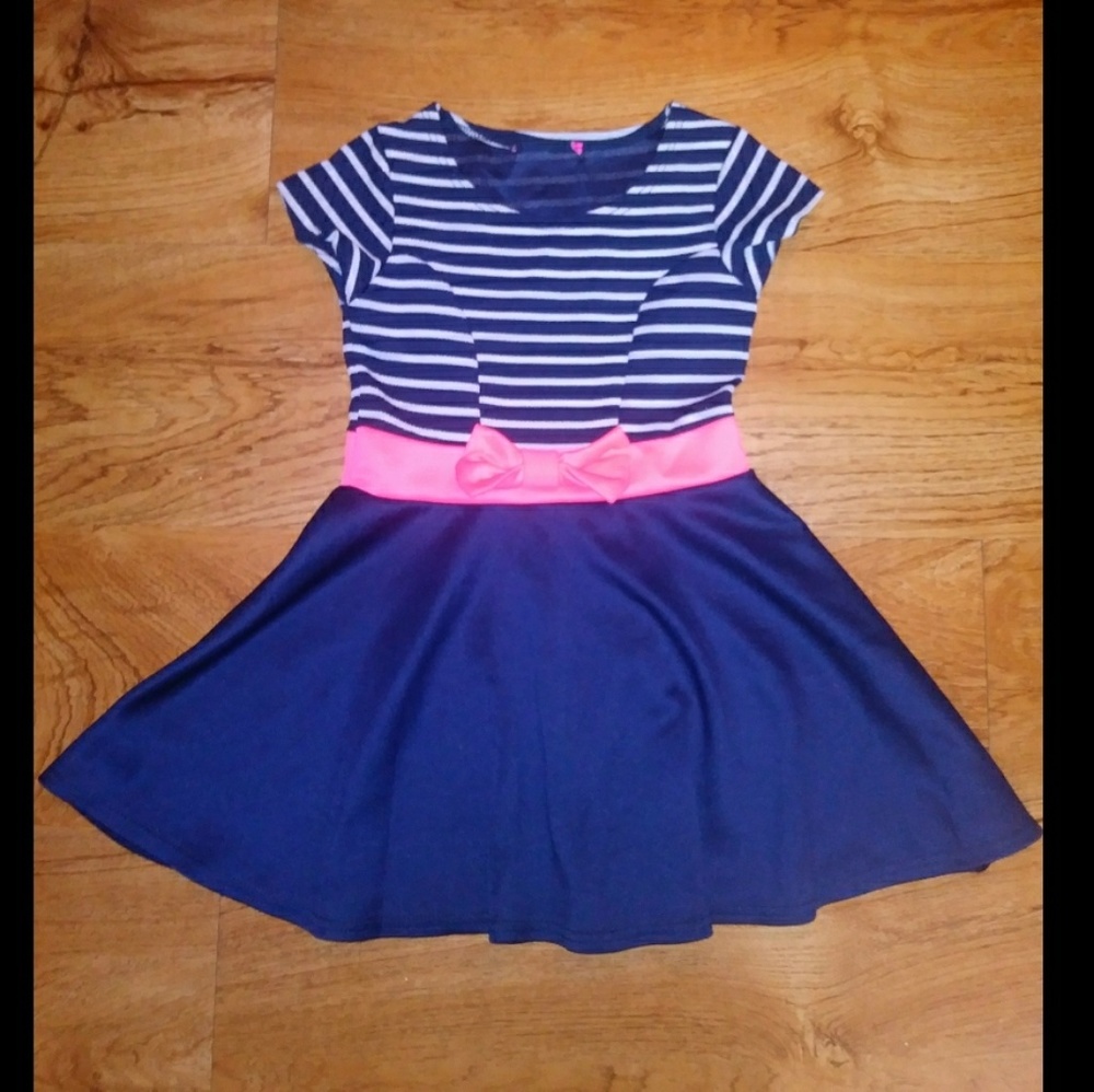 3 for $15 Navy blue striped w pink bow dress
